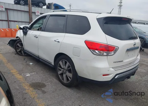 2015 Nissan Pathfinder Platinum из США, поврежденный, VIN 5N1AR2MM0FC615475